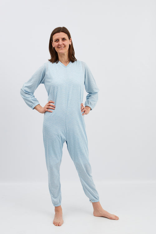 F2082 | Pyjama - met lange pijpen, lange mouwen, ritssluiting op de rug en rits tussen de benen