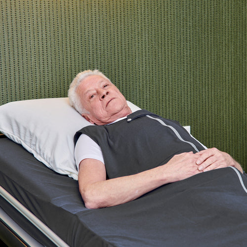 40053 | Verpleegdeken als hoeslaken rond de matras